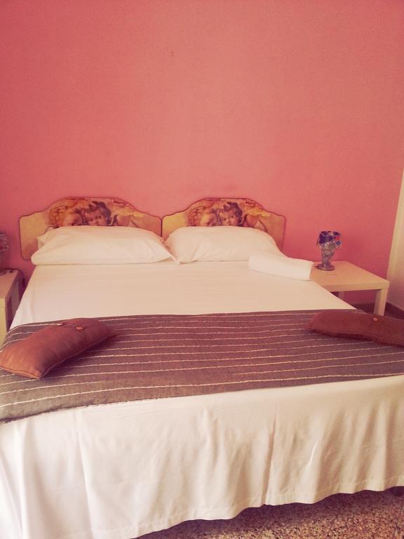 Hotel Regina Palermo Luaran gambar