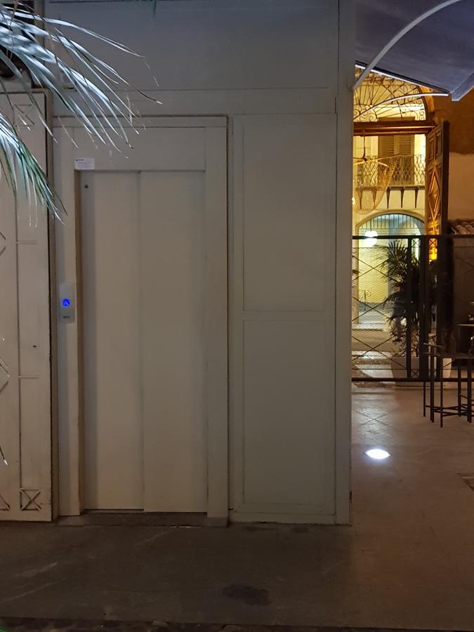 Hotel Regina Palermo Luaran gambar