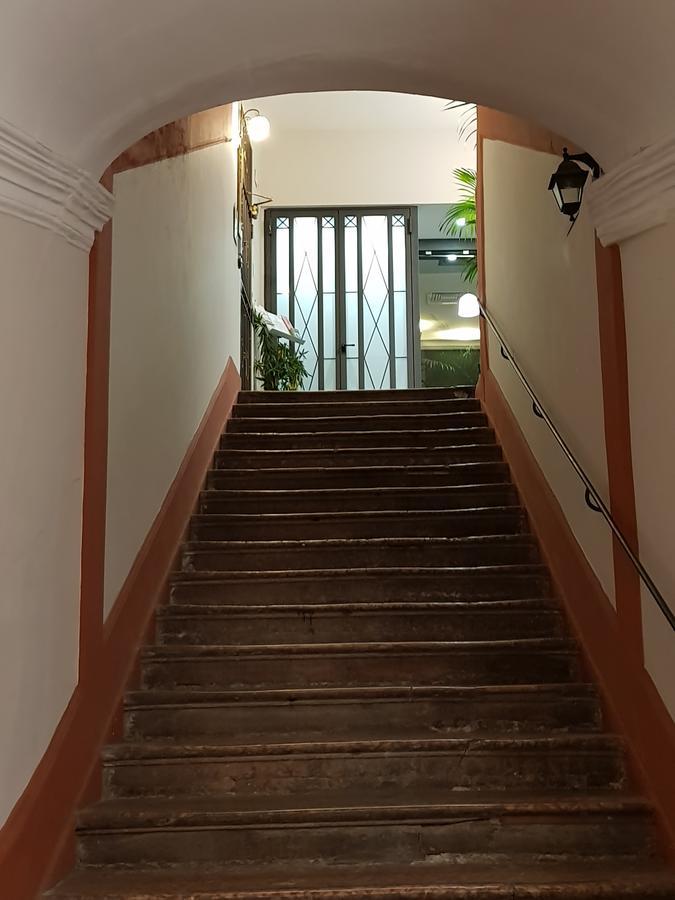 Hotel Regina Palermo Luaran gambar