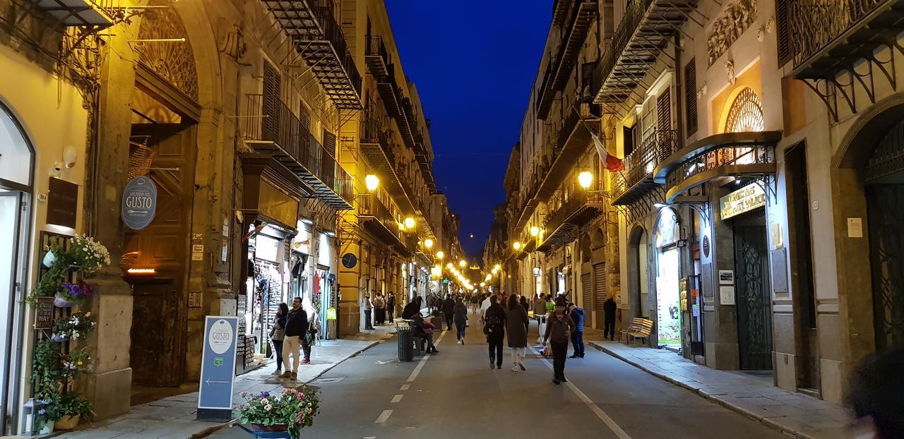 Hotel Regina Palermo Luaran gambar